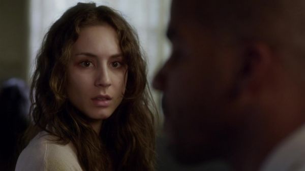 Pretty_Little_Liars_S03E22_BluRay_Rip_720p_Dual_Audio_WWW_TORRENTDOSFILMES_COM_1787.jpg