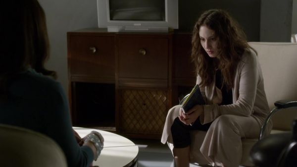 Pretty_Little_Liars_S03E22_BluRay_Rip_720p_Dual_Audio_WWW_TORRENTDOSFILMES_COM_2147.jpg