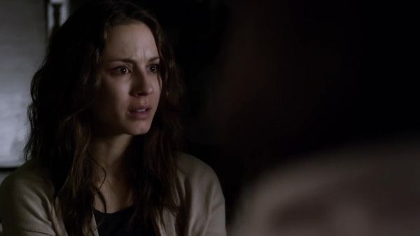 Pretty_Little_Liars_S03E22_BluRay_Rip_720p_Dual_Audio_WWW_TORRENTDOSFILMES_COM_2521.jpg