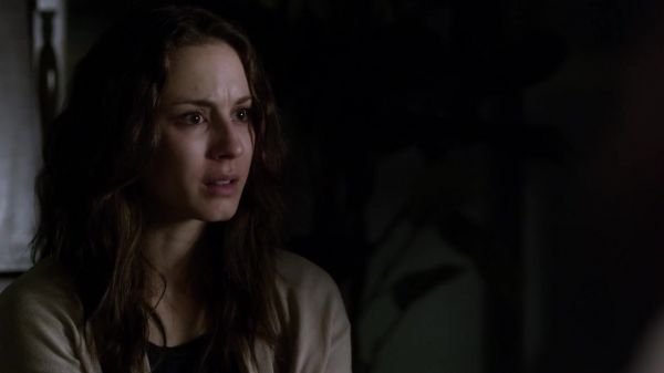 Pretty_Little_Liars_S03E22_BluRay_Rip_720p_Dual_Audio_WWW_TORRENTDOSFILMES_COM_2522.jpg