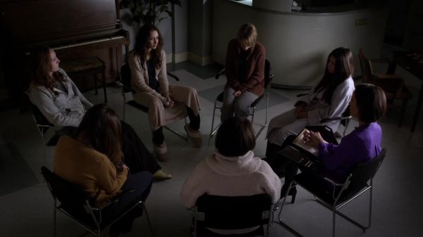 Pretty_Little_Liars_S03E22_BluRay_Rip_720p_Dual_Audio_WWW_TORRENTDOSFILMES_COM_2585.jpg