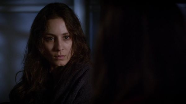 Pretty_Little_Liars_S03E23_BluRay_Rip_720p_Dual_Audio_WWW_TORRENTDOSFILMES_COM_0120.jpg