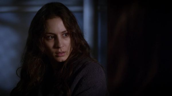 Pretty_Little_Liars_S03E23_BluRay_Rip_720p_Dual_Audio_WWW_TORRENTDOSFILMES_COM_0134.jpg