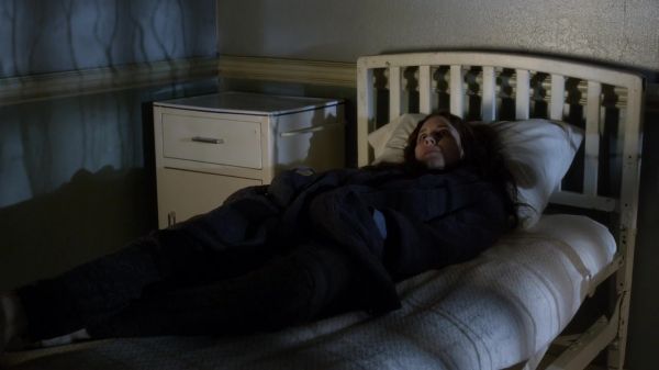 Pretty_Little_Liars_S03E23_BluRay_Rip_720p_Dual_Audio_WWW_TORRENTDOSFILMES_COM_0209.jpg