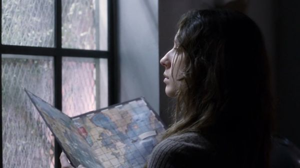 Pretty_Little_Liars_S03E23_BluRay_Rip_720p_Dual_Audio_WWW_TORRENTDOSFILMES_COM_0727.jpg