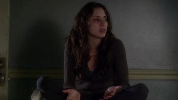 Pretty_Little_Liars_S03E23_BluRay_Rip_720p_Dual_Audio_WWW_TORRENTDOSFILMES_COM_0829.jpg