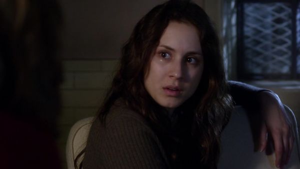Pretty_Little_Liars_S03E23_BluRay_Rip_720p_Dual_Audio_WWW_TORRENTDOSFILMES_COM_0971.jpg