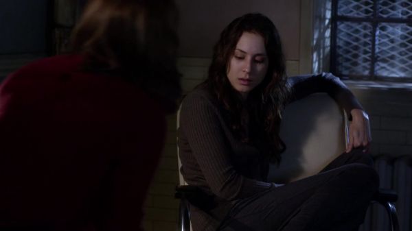 Pretty_Little_Liars_S03E23_BluRay_Rip_720p_Dual_Audio_WWW_TORRENTDOSFILMES_COM_1006.jpg