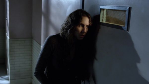 Pretty_Little_Liars_S03E23_BluRay_Rip_720p_Dual_Audio_WWW_TORRENTDOSFILMES_COM_1057.jpg