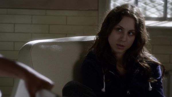 Pretty_Little_Liars_S03E23_BluRay_Rip_720p_Dual_Audio_WWW_TORRENTDOSFILMES_COM_1295.jpg
