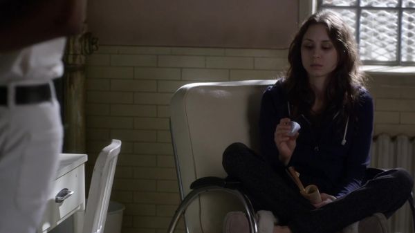 Pretty_Little_Liars_S03E23_BluRay_Rip_720p_Dual_Audio_WWW_TORRENTDOSFILMES_COM_1346.jpg