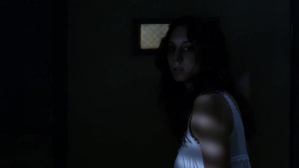 Pretty_Little_Liars_S03E23_BluRay_Rip_720p_Dual_Audio_WWW_TORRENTDOSFILMES_COM_1946.jpg