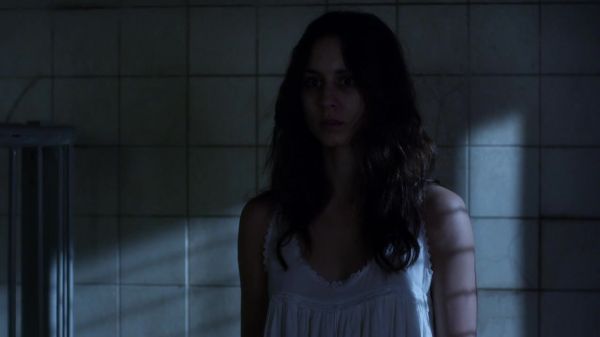Pretty_Little_Liars_S03E23_BluRay_Rip_720p_Dual_Audio_WWW_TORRENTDOSFILMES_COM_2019.jpg