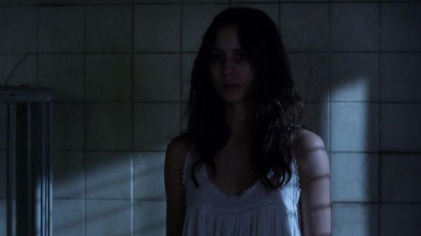 Pretty_Little_Liars_S03E23_BluRay_Rip_720p_Dual_Audio_WWW_TORRENTDOSFILMES_COM_2020.jpg