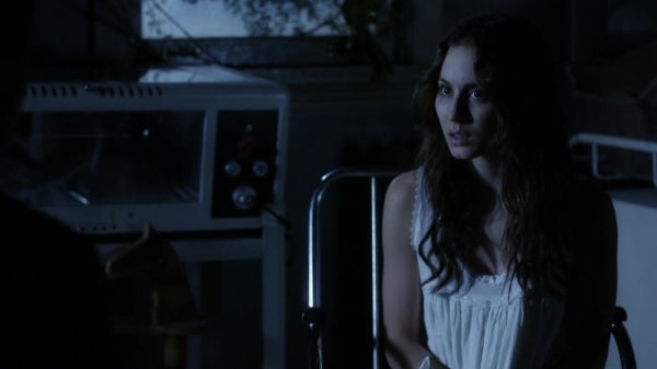 Pretty_Little_Liars_S03E23_BluRay_Rip_720p_Dual_Audio_WWW_TORRENTDOSFILMES_COM_2283.jpg