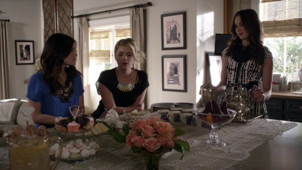 Pretty_Little_Liars_S03E24_BluRay_Rip_720p_Dual_Audio_WWW_TORRENTDOSFILMES_COM_0108.jpg