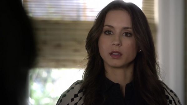 Pretty_Little_Liars_S03E24_BluRay_Rip_720p_Dual_Audio_WWW_TORRENTDOSFILMES_COM_0147.jpg
