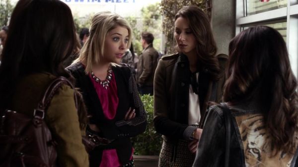 Pretty_Little_Liars_S03E24_BluRay_Rip_720p_Dual_Audio_WWW_TORRENTDOSFILMES_COM_0283.jpg