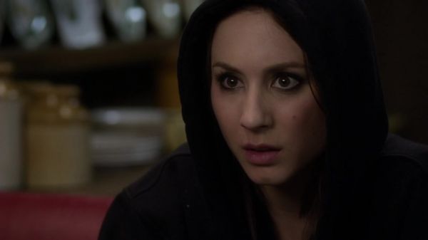 Pretty_Little_Liars_S03E24_BluRay_Rip_720p_Dual_Audio_WWW_TORRENTDOSFILMES_COM_0909.jpg