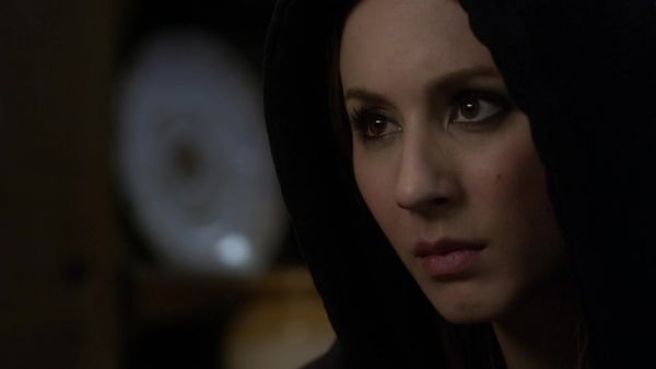 Pretty_Little_Liars_S03E24_BluRay_Rip_720p_Dual_Audio_WWW_TORRENTDOSFILMES_COM_0936.jpg