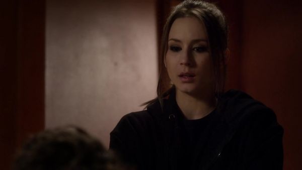 Pretty_Little_Liars_S03E24_BluRay_Rip_720p_Dual_Audio_WWW_TORRENTDOSFILMES_COM_1127.jpg