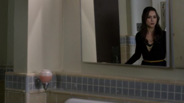 Pretty_Little_Liars_S03E24_BluRay_Rip_720p_Dual_Audio_WWW_TORRENTDOSFILMES_COM_1623.jpg