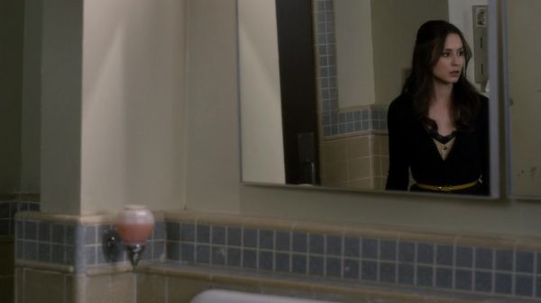 Pretty_Little_Liars_S03E24_BluRay_Rip_720p_Dual_Audio_WWW_TORRENTDOSFILMES_COM_1624.jpg