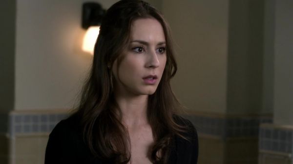 Pretty_Little_Liars_S03E24_BluRay_Rip_720p_Dual_Audio_WWW_TORRENTDOSFILMES_COM_1634.jpg