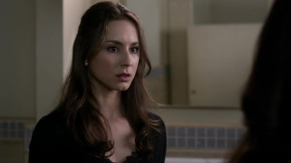 Pretty_Little_Liars_S03E24_BluRay_Rip_720p_Dual_Audio_WWW_TORRENTDOSFILMES_COM_1657.jpg