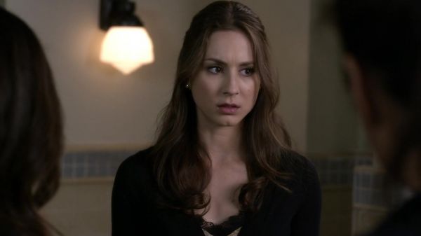 Pretty_Little_Liars_S03E24_BluRay_Rip_720p_Dual_Audio_WWW_TORRENTDOSFILMES_COM_1673.jpg