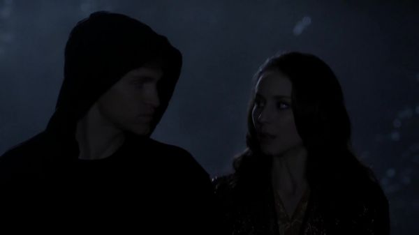Pretty_Little_Liars_S03E24_BluRay_Rip_720p_Dual_Audio_WWW_TORRENTDOSFILMES_COM_1980.jpg