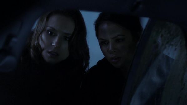 Pretty_Little_Liars_S03E24_BluRay_Rip_720p_Dual_Audio_WWW_TORRENTDOSFILMES_COM_2441.jpg