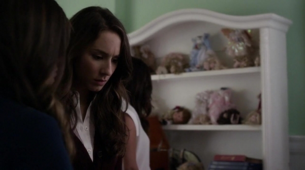 Pretty_Little_Liars_S05E23_Mini_720p_WEB-DL_Dual_RMZ-Dinho_2124.jpg