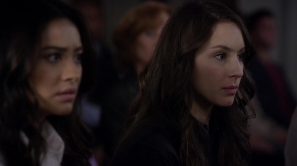 Pretty_Little_Liars_S05E24_Mini_720p_WEB-DL_Dual_RMZ-Dinho_0120.jpg