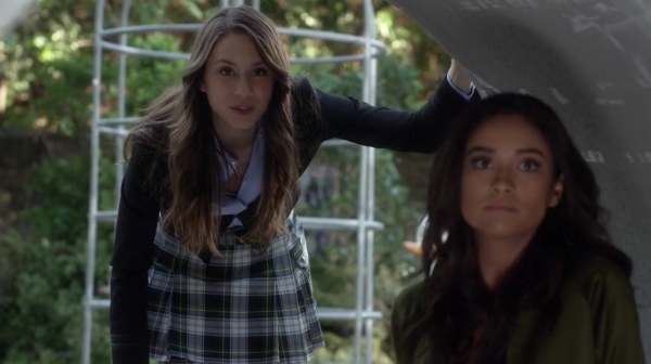 Pretty_Little_Liars_S05E24_Mini_720p_WEB-DL_Dual_RMZ-Dinho_0879.jpg