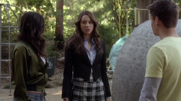 Pretty_Little_Liars_S05E24_Mini_720p_WEB-DL_Dual_RMZ-Dinho_0897.jpg