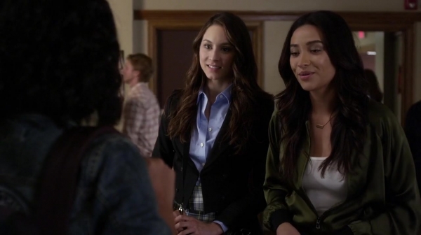Pretty_Little_Liars_S05E24_Mini_720p_WEB-DL_Dual_RMZ-Dinho_1129.jpg