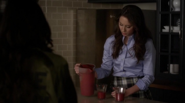 Pretty_Little_Liars_S05E24_Mini_720p_WEB-DL_Dual_RMZ-Dinho_1430.jpg
