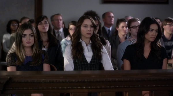 Pretty_Little_Liars_S05E24_Mini_720p_WEB-DL_Dual_RMZ-Dinho_2203.jpg
