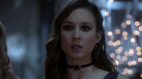 Pretty_Little_Liars_S05E25_Mini_720p_WEB-DL_Dual_RMZ-Dinho_2203.jpg