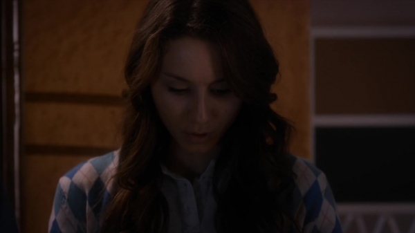Pretty_Little_Liars_S06E01_720p_HDTV_X264-DIMENSION_1259.jpg