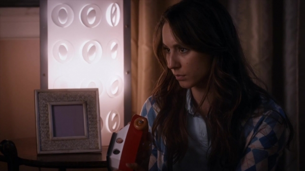 Pretty_Little_Liars_S06E01_720p_HDTV_X264-DIMENSION_1393.jpg