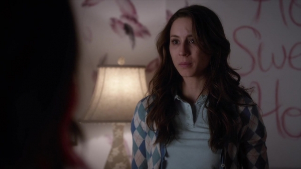 Pretty_Little_Liars_S06E01_720p_HDTV_X264-DIMENSION_1655.jpg