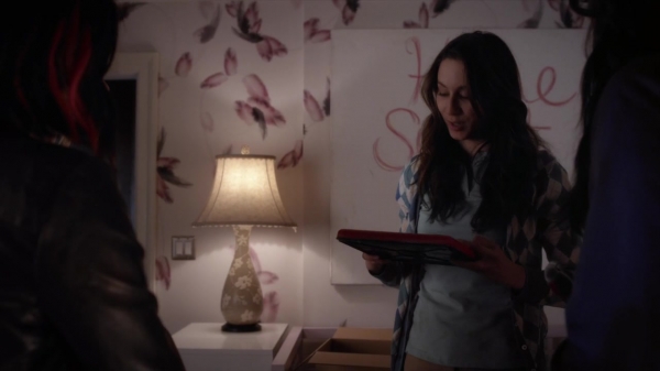 Pretty_Little_Liars_S06E01_720p_HDTV_X264-DIMENSION_1681.jpg