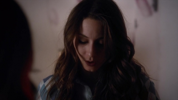 Pretty_Little_Liars_S06E01_720p_HDTV_X264-DIMENSION_1687.jpg