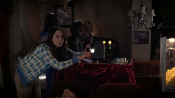 Pretty_Little_Liars_S06E01_720p_HDTV_X264-DIMENSION_2048.jpg