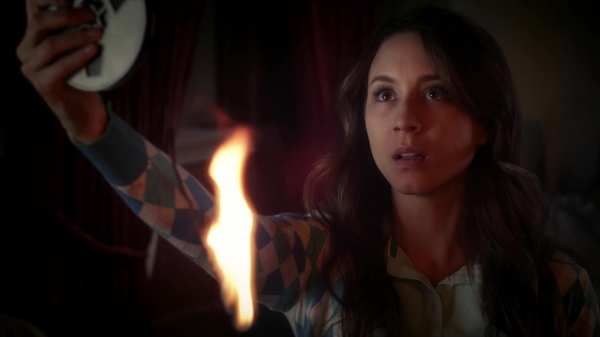 Pretty_Little_Liars_S06E01_720p_HDTV_X264-DIMENSION_2104.jpg