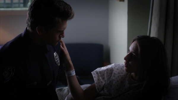 Pretty_Little_Liars_S06E02_720p_HDTV_X264-DIMENSION_0310.jpg