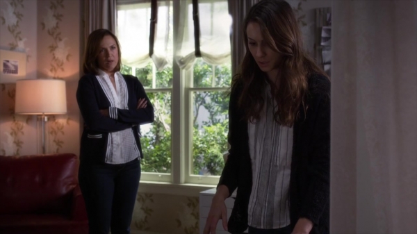 Pretty_Little_Liars_S06E02_720p_HDTV_X264-DIMENSION_0598.jpg
