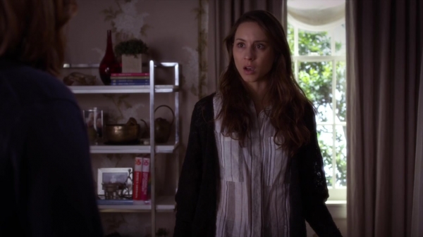 Pretty_Little_Liars_S06E02_720p_HDTV_X264-DIMENSION_0611.jpg